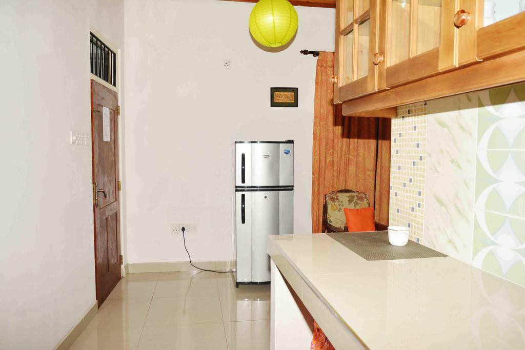 Sampathaa Residence Negombo Exteriör bild