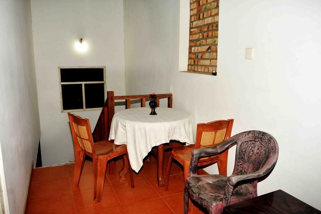 Sampathaa Residence Negombo Exteriör bild