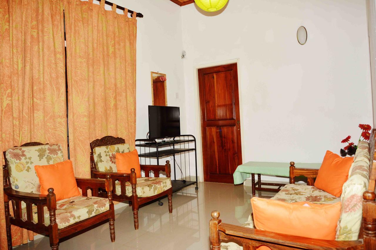 Sampathaa Residence Negombo Exteriör bild